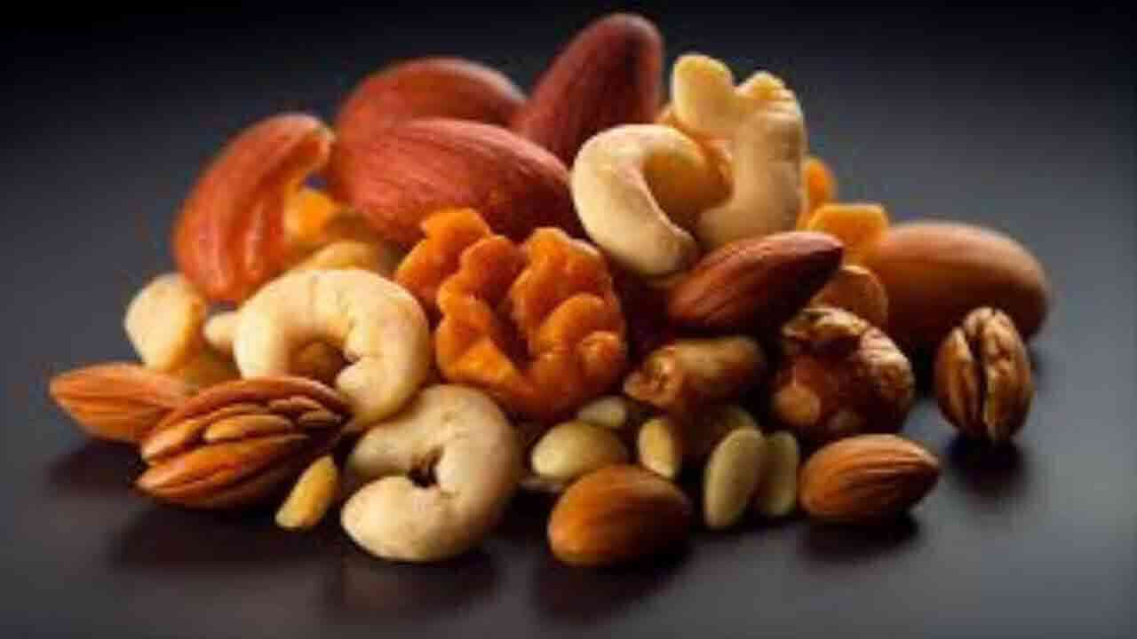 జ్ఞాపక శక్తి పెరగాలంటే డ్రైఫ్రూట్స్‌ తినాల్సిందే..! ఈ డ్రై ఫ్రూట్స్‌లో పోషకాలు మెండు