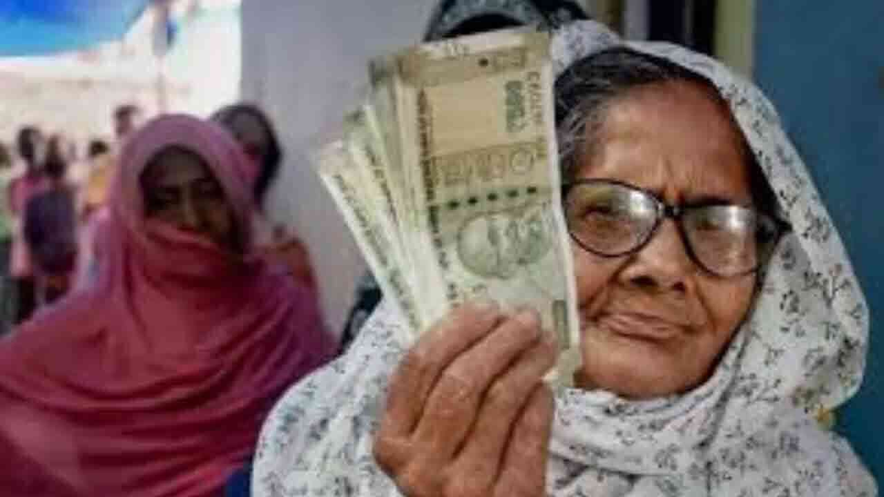 కొత్త పింఛన్లు మంజూరు.. అనర్హుల ఏరివేతకు రంగం సిద్ధం చేసిన ప్రభుత్వం 