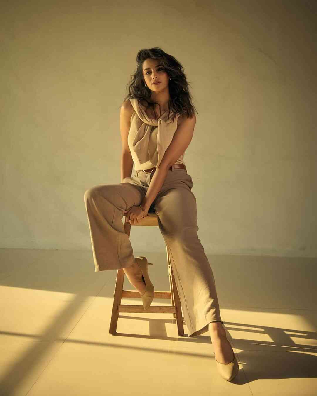  Meenaakshi Chaudhary
