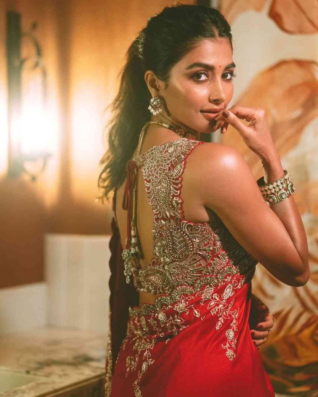  Pooja Hegde