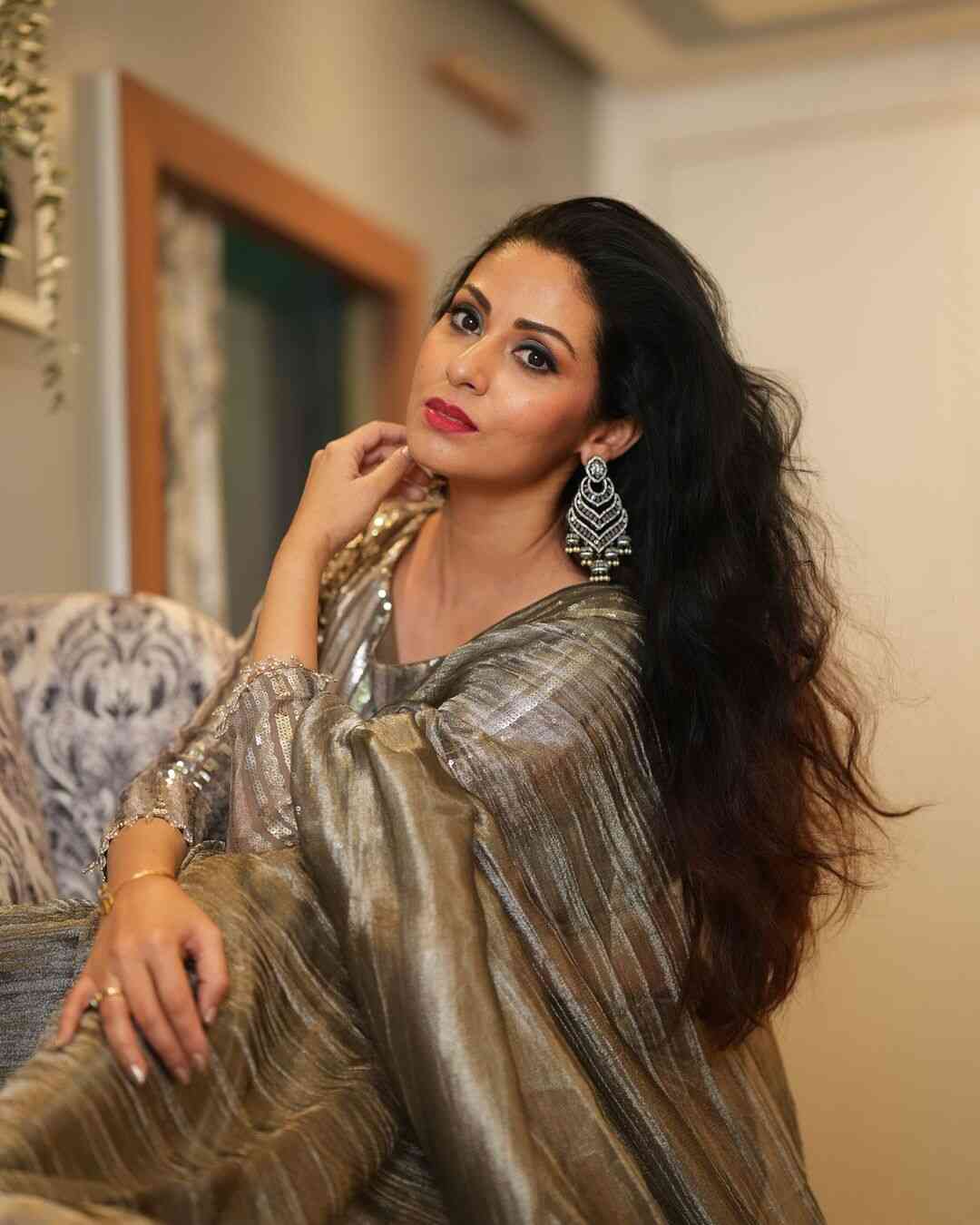  Sadha