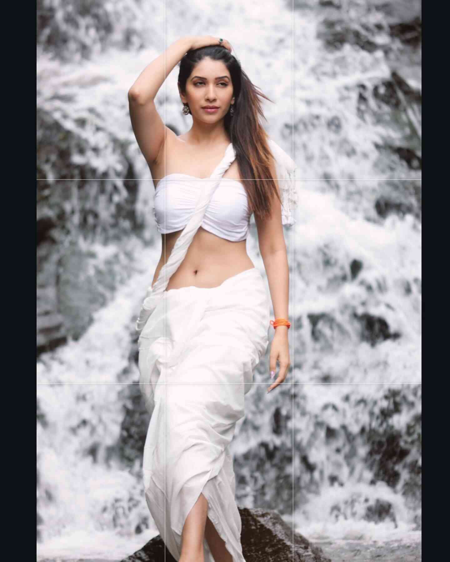Elakshi Morey