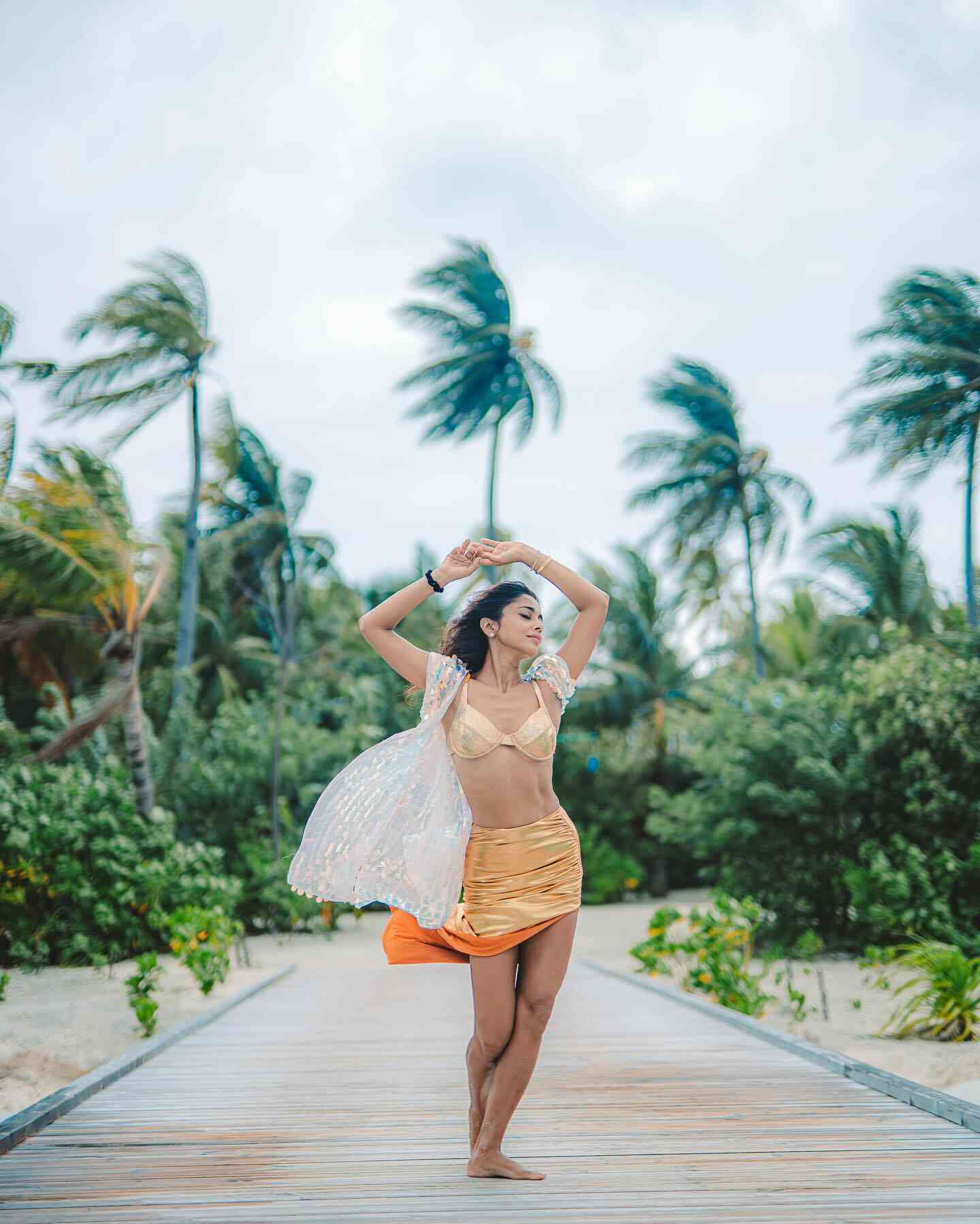 shriya saran