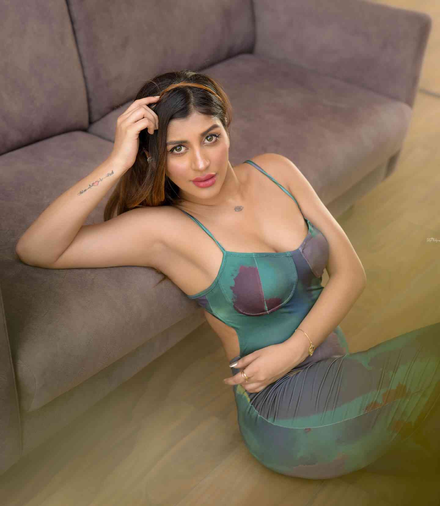 yashika anand