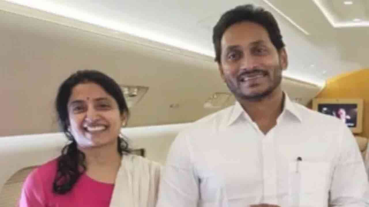 వచ్చే నెల మూడో తేదీన లండన్ కు వెళ్ళనున్న వైఎస్ జగన్.. 25 వరకు అక్కడే 