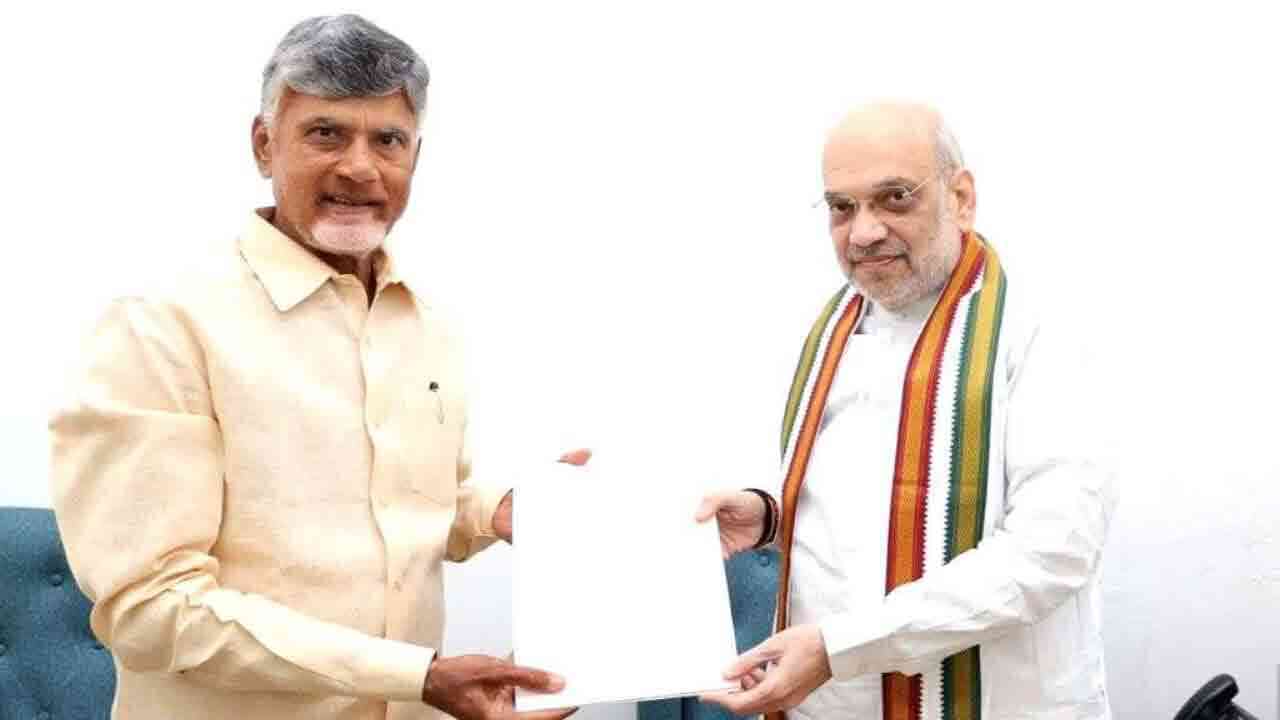 నేడు ఢిల్లీకి వెళ్ళనున్న ఏపీ సీఎం నారా చంద్రబాబు నాయుడు..  కేంద్రమంత్రి అమిత్ షాతో భేటీ 