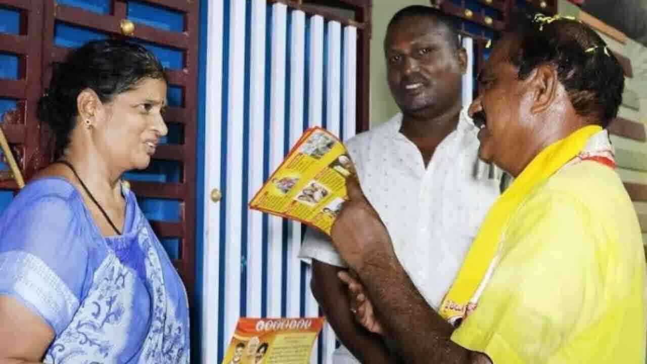 తల్లికి వందనంపై సామాజిక మాధ్యమాల్లో సెటైర్లు.. ఆఖరికి జగన్‌ అదే పంథాలో