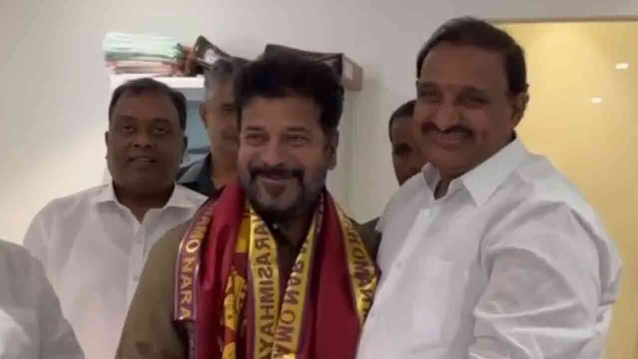 బీఆర్ఎస్‌లో మరో వికెట్ డౌన్.. హైదరాబాద్ జోన్‌లో కాంగ్రెస్‌కు వలసల జోరు