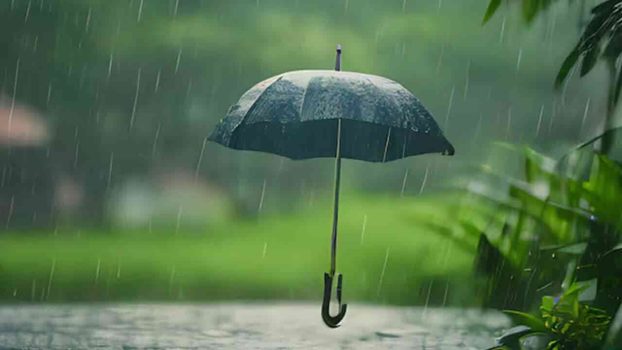 Rain Alert | రేపు తెలంగాణలో ఈదురు గాలులతో వర్షాలు.. ఎల్లో అలర్ట్ జారీ