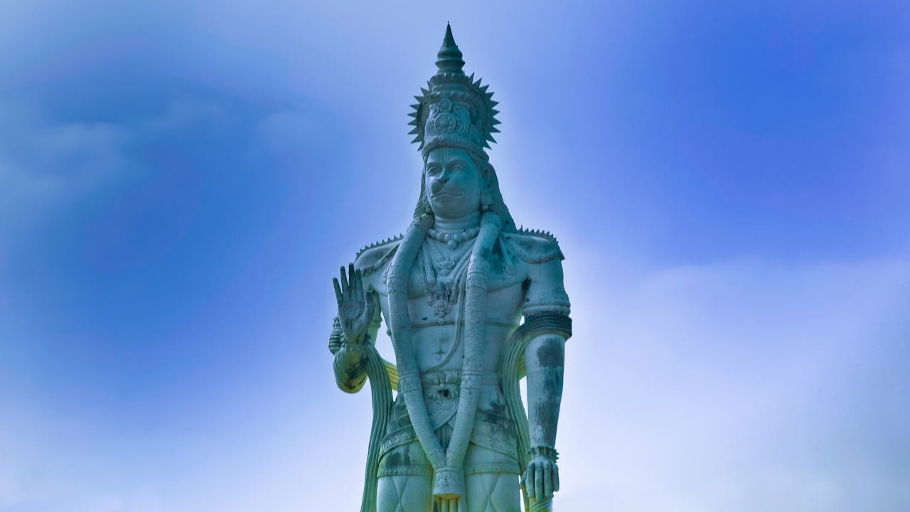 Hanuman Mantra: మంగళవారం హనుమాన్ మంత్రి పఠిస్తే ఎలాంటి సమస్యలైనా తొలగిపోతాయ్ 