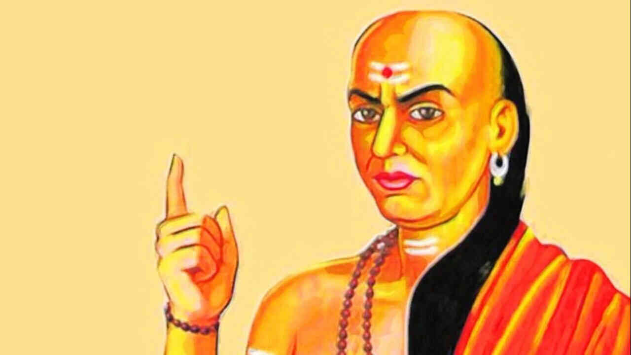 Chanakya's ethics: యవ్వనంలో ఈ తప్పులు చేయోద్దంటాడు చాణక్యుడు
