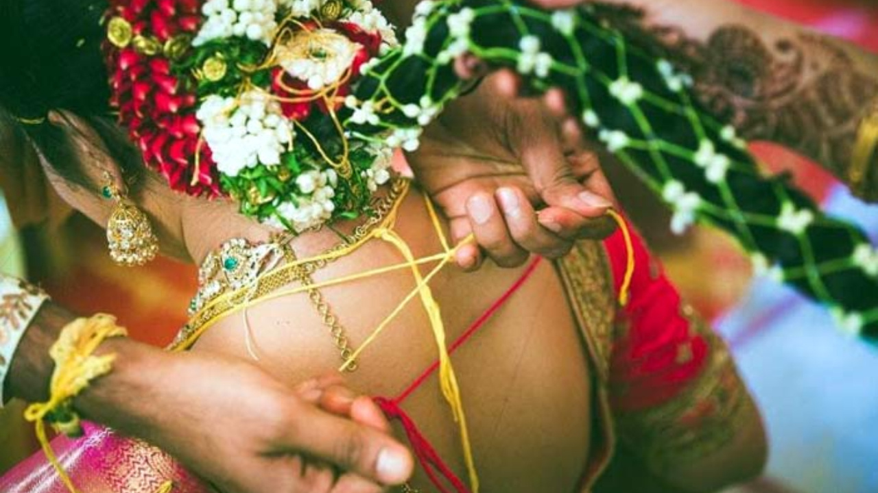 Marriage: పెళ్లిలో మూడుముళ్లు ఎందుకు వేస్తారో తెలుసా? 