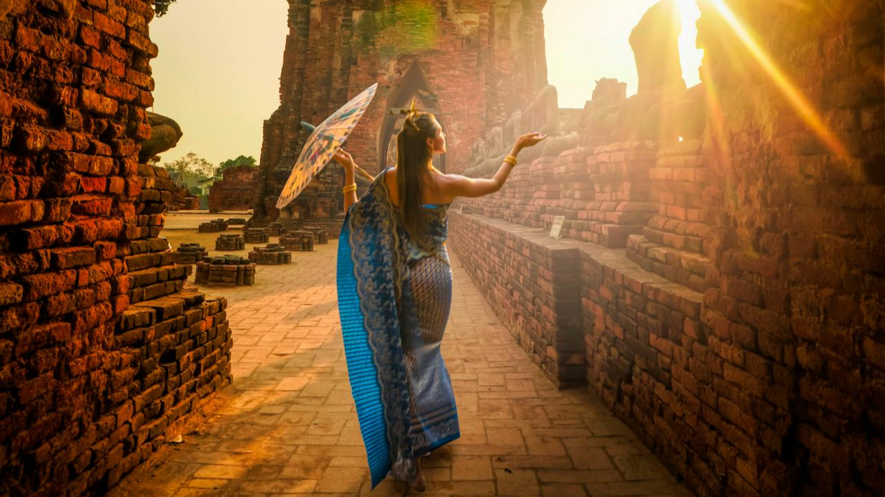 Rules for women: మహిళలు జుట్టు విరబోసుకుని ఈ 4 ప్రాంతాలకు వెళ్లకూడదు