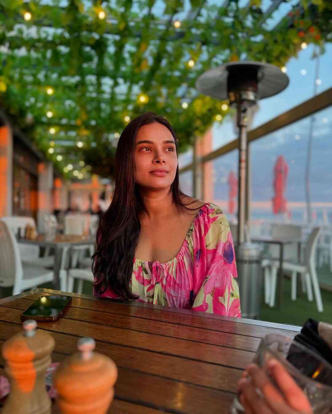  Hari Teja