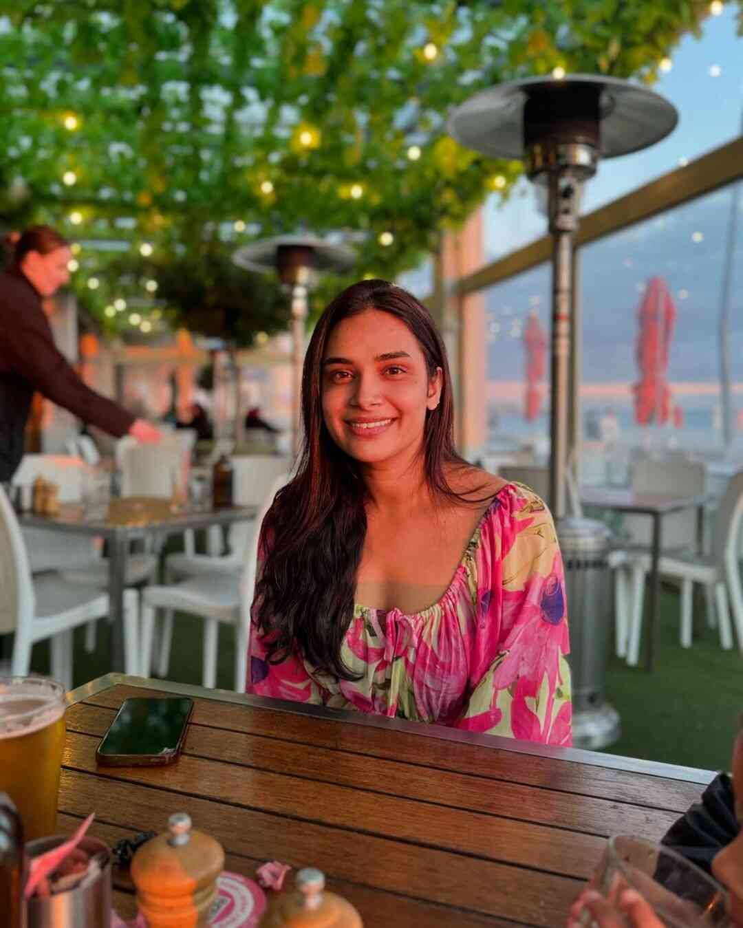  Hari Teja