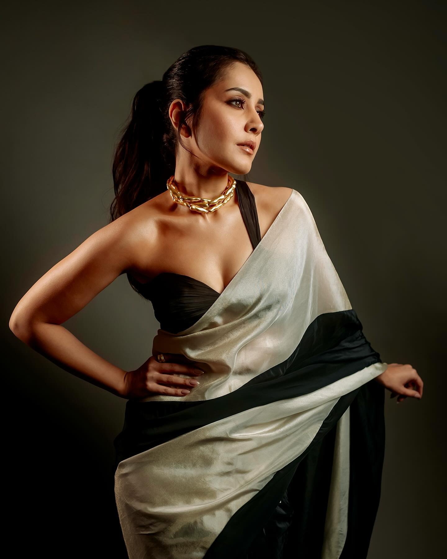 Raashi Khanna 