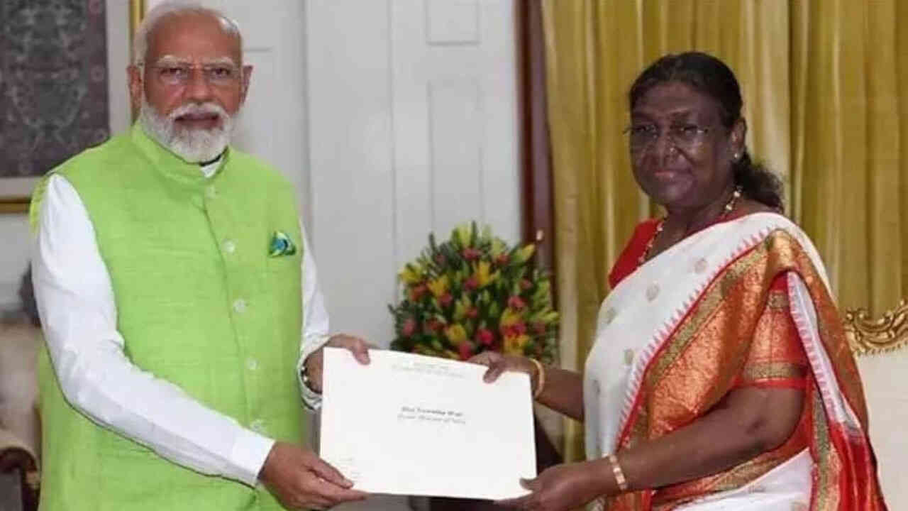 మూడోసారి ఎన్‌డీఏ ప్రభుత్వ ఏర్పాటుకు రాష్ట్రపతి గ్రీన్‌ సిగ్నల్‌