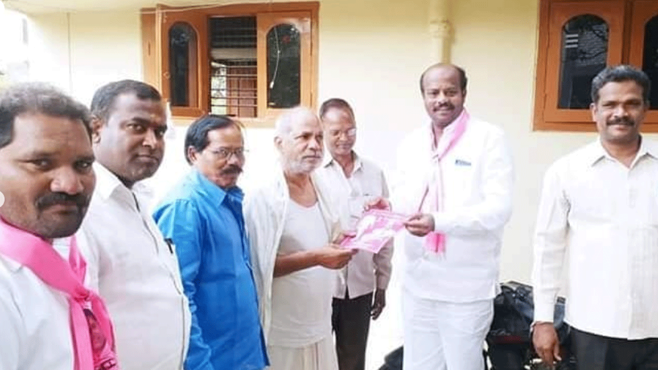 BRS Party | మళ్లీ బీఆర్ఎస్‌లోకి ముద్దగౌని రామ్మోహన్ గౌడ్, ప్రసన్న దంపతులు