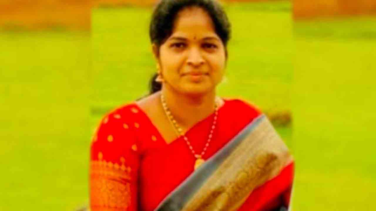 మహేశ్వరం కాంగ్రెస్‌లో అసంతృప్తి జ్వాలలు .. ఇండిపెండెంట్‌గా పారిజాత పోటీ?