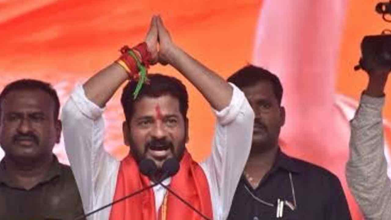 హుటాహుటిన ఢిల్లీకి రేవంత్ రెడ్డి.. అటు కేసీ వేణుగోపాల్‌తో భట్టి, ఉత్తమ్ భేటీ