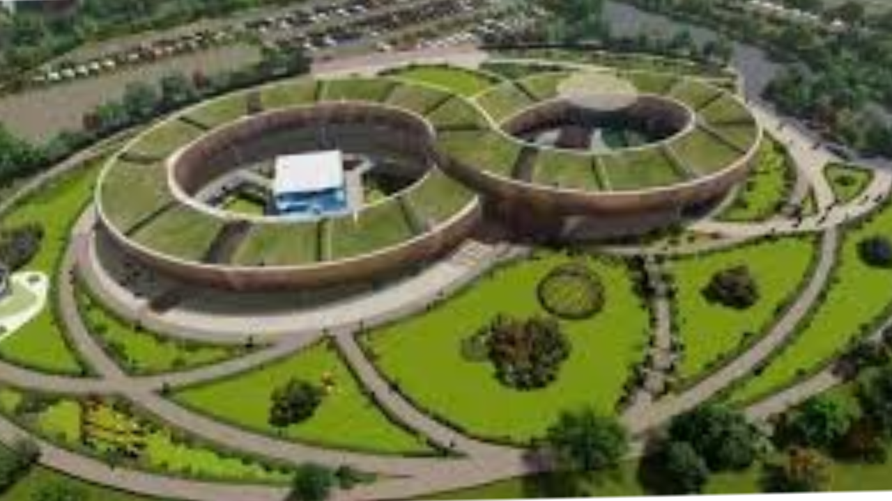 ఫ్యూచర్ సిటీ చట్టవిరుద్ధం... ఆ భూములు ఫార్మాసిటీకే...