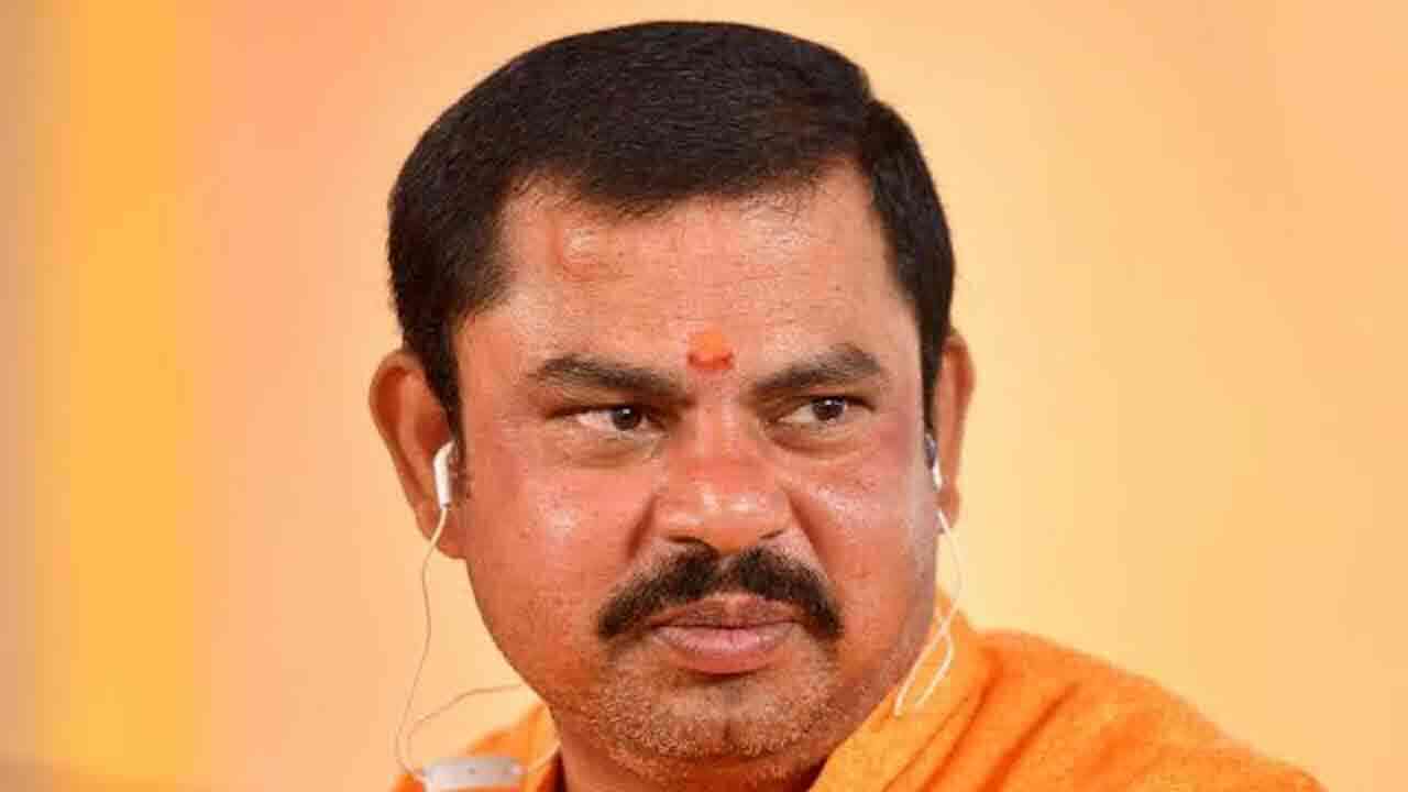 బీజేపీ నేతలే నన్ను జైలుకు పంపాలని చూశారు.. బీజేపీ ఎమ్మెల్యే రాజాసింగ్ సంచలన వ్యాఖ్యలు