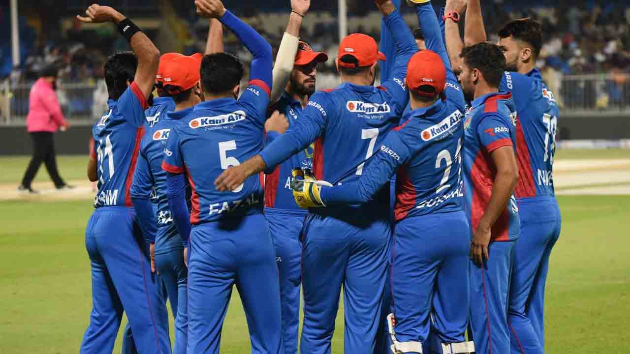 ﻿అఫ్ఘనిస్థాన్‌ సంచలన విజయం.. తొలిసారి టీ20లో పాకిస్థాన్‌పై గెలుపు