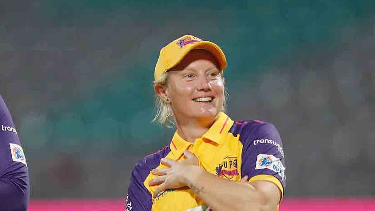 ﻿ఇది కదా కొట్టుడంటే..డబ్ల్యూపీఎల్‌లో అలీసా హీలీ వీరవిహారం.. యూపీపై బెంగళూరు ఘనవిజయం