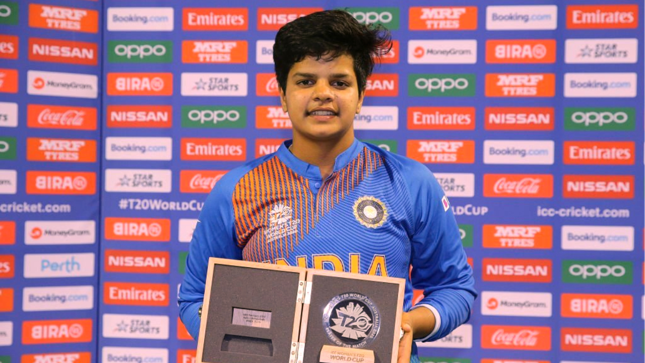 షఫాలీ పరుగుల సునామీ.. అండర్‌ 19 మహిళల ప్రపంచకప్‌లో యూఏఈపై భారత్‌ ఘనవిజయం