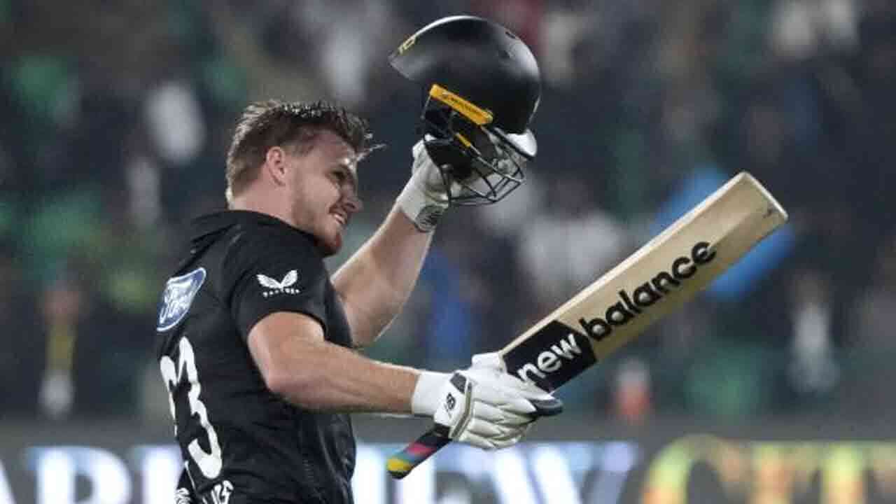 బాబర్ ఆజమ్ జిడ్డు బ్యాటింగ్.. పాక్‌పై కివీస్ ఘన విజయం