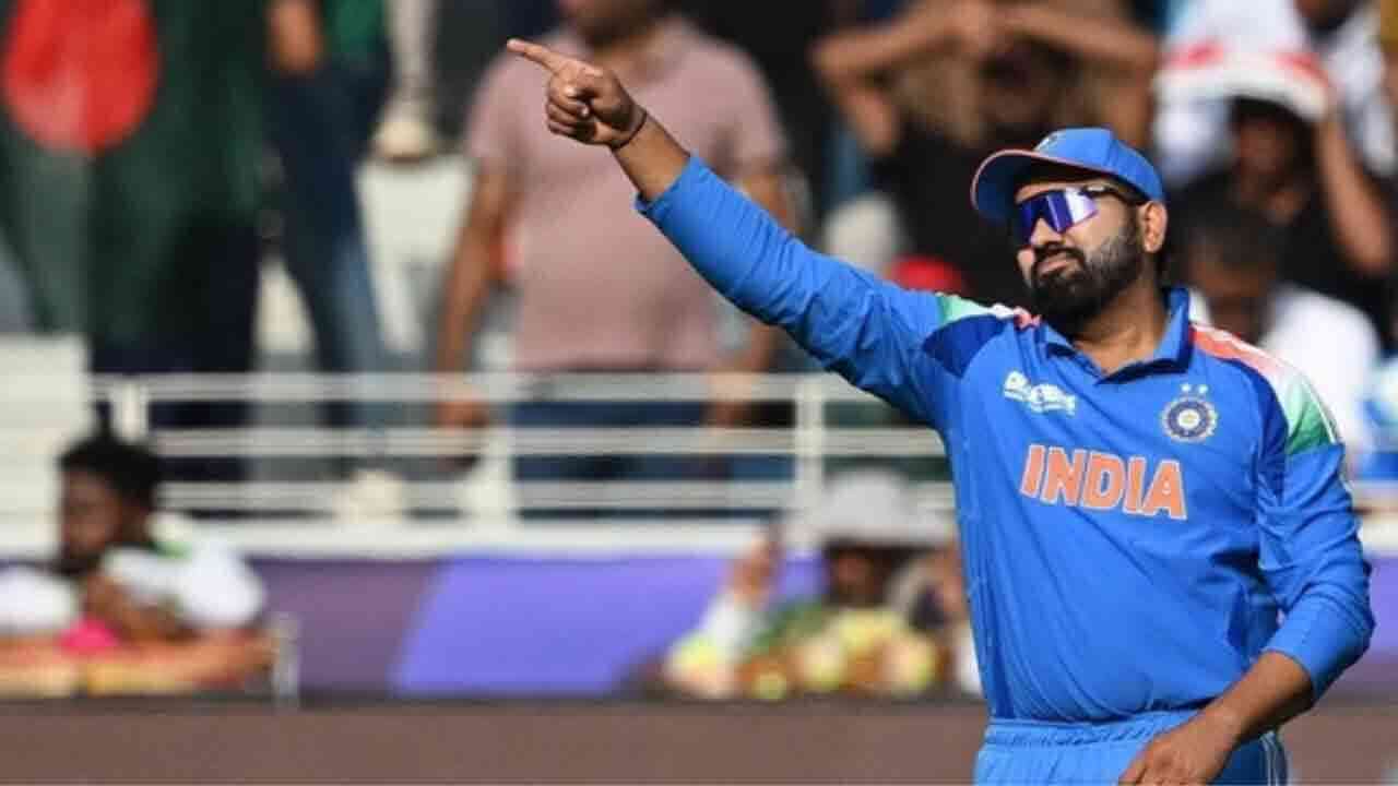 రికార్డు సృష్టించిన టీమిండియా స్టార్ బ్యాటర్ రోహిత్ శర్మ.. తొలి కెప్టెన్ అతడే.!