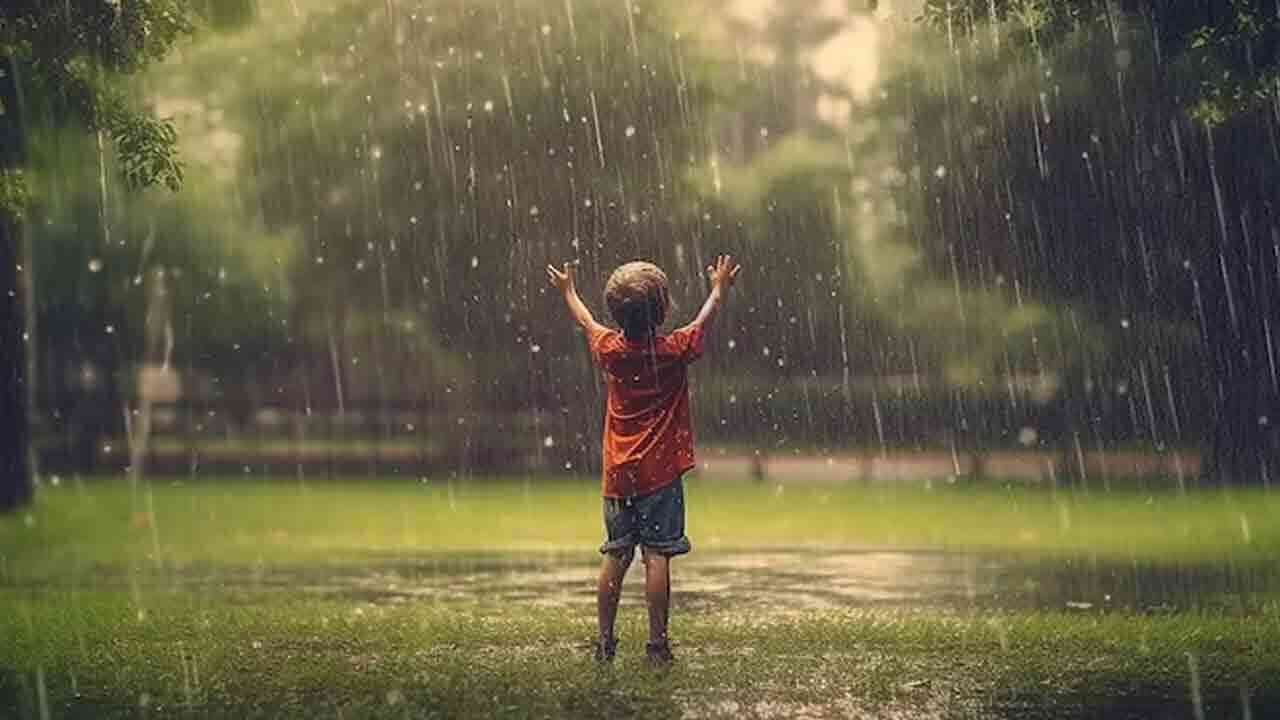 Hyderabad Rains | హైదరాబాద్‌లో దంచికొట్టిన వాన.. తెలంగాణకు మరో మూడు రోజులు