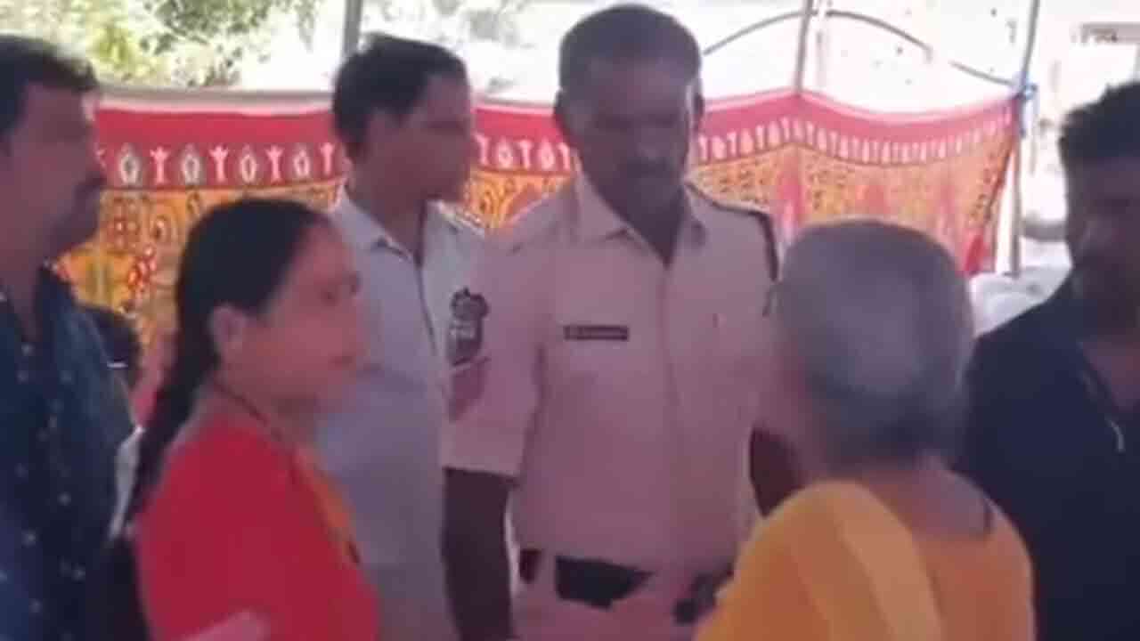 జగిత్యాల జిల్లాలో ఇందిరమ్మ ఇళ్ల కేటాయింపుల్లో అవకతవకలు