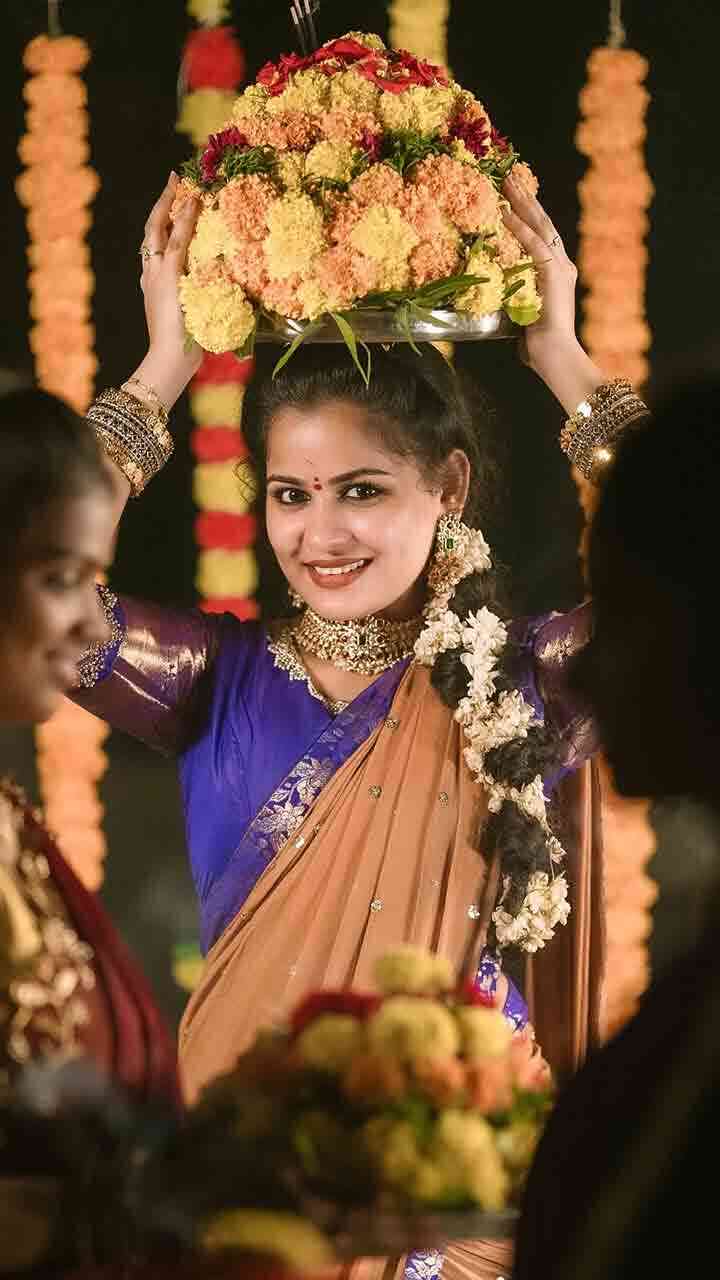 అందాల అపరంజి సాంగ్ ఫేమ్ రౌడీ మేఘ బ్యూటిపుల్ ఫొటోస్