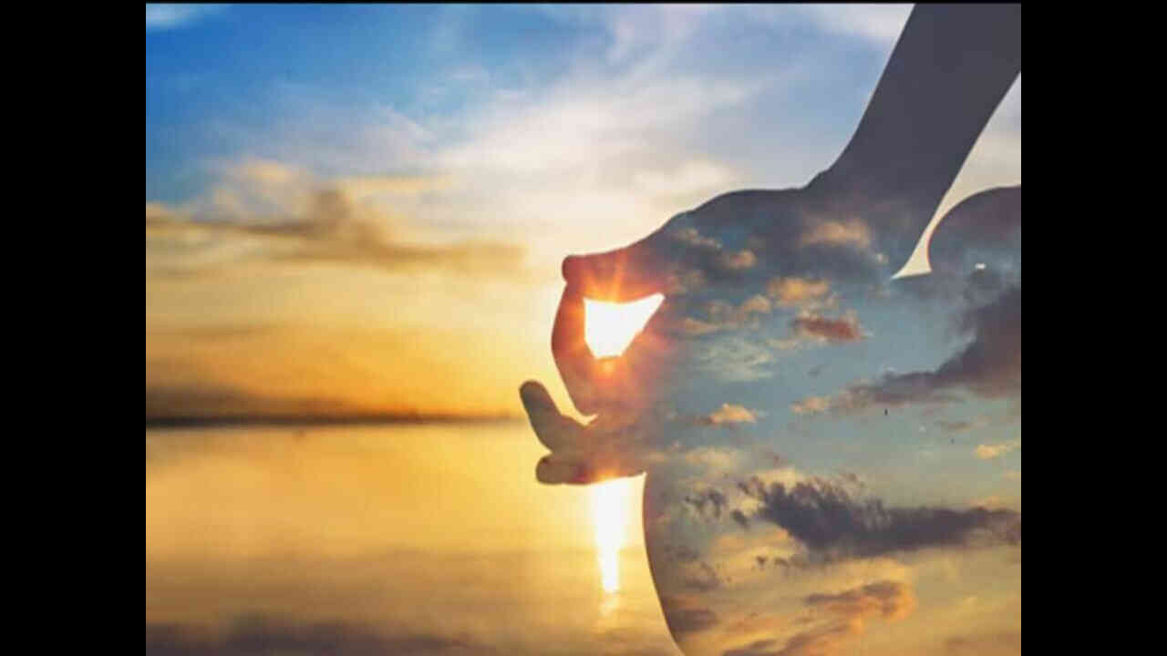 ఈ ఒక్క మంత్రం పఠిస్తే చాలు కష్టాలన్నీ  తొలగిపోతాయి