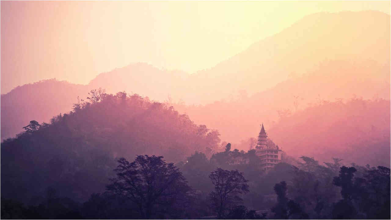 రిషికేశ్ వెళ్లినప్పుడు తప్పకుండా ఈ ఆలయాలను దర్శించుకోండి.!