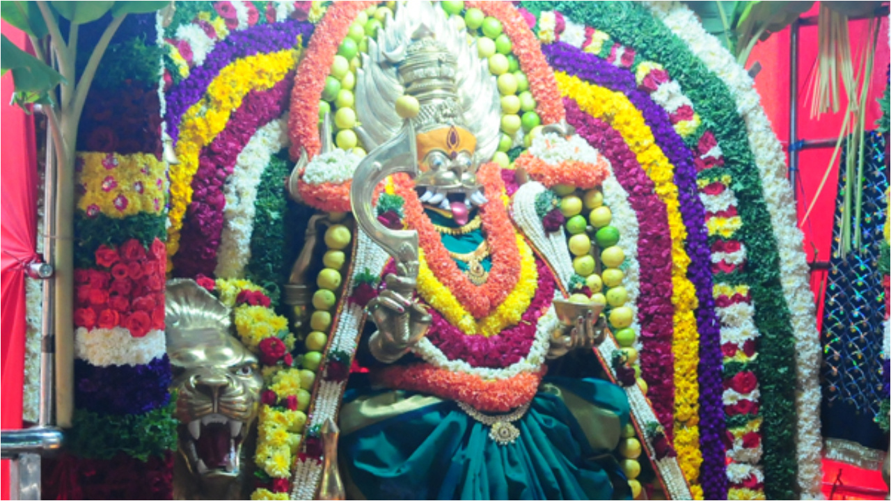 శ్రీచక్రంతో శివమొగ్గ ప్రత్యంగిరాదేవి అమ్మవారు.. మిరపకాయల యాగం ఇక్కడి ప్రత్యేకత