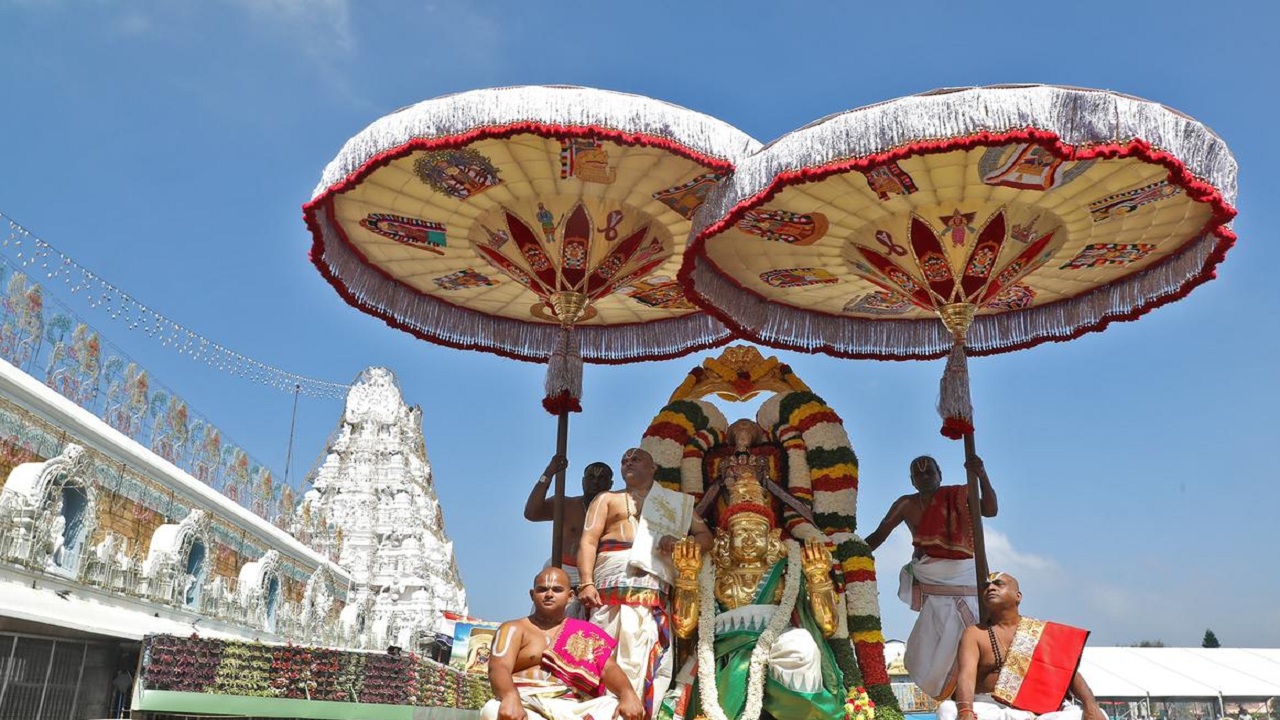 ﻿Tirumala : ఈ నెల 13న తిరుమల శ్రీవారి ప్రత్యేక దర్శనం టికెట్లు విడుదల